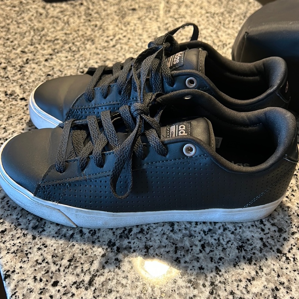 Adidas Cloudfoam navy sneakers